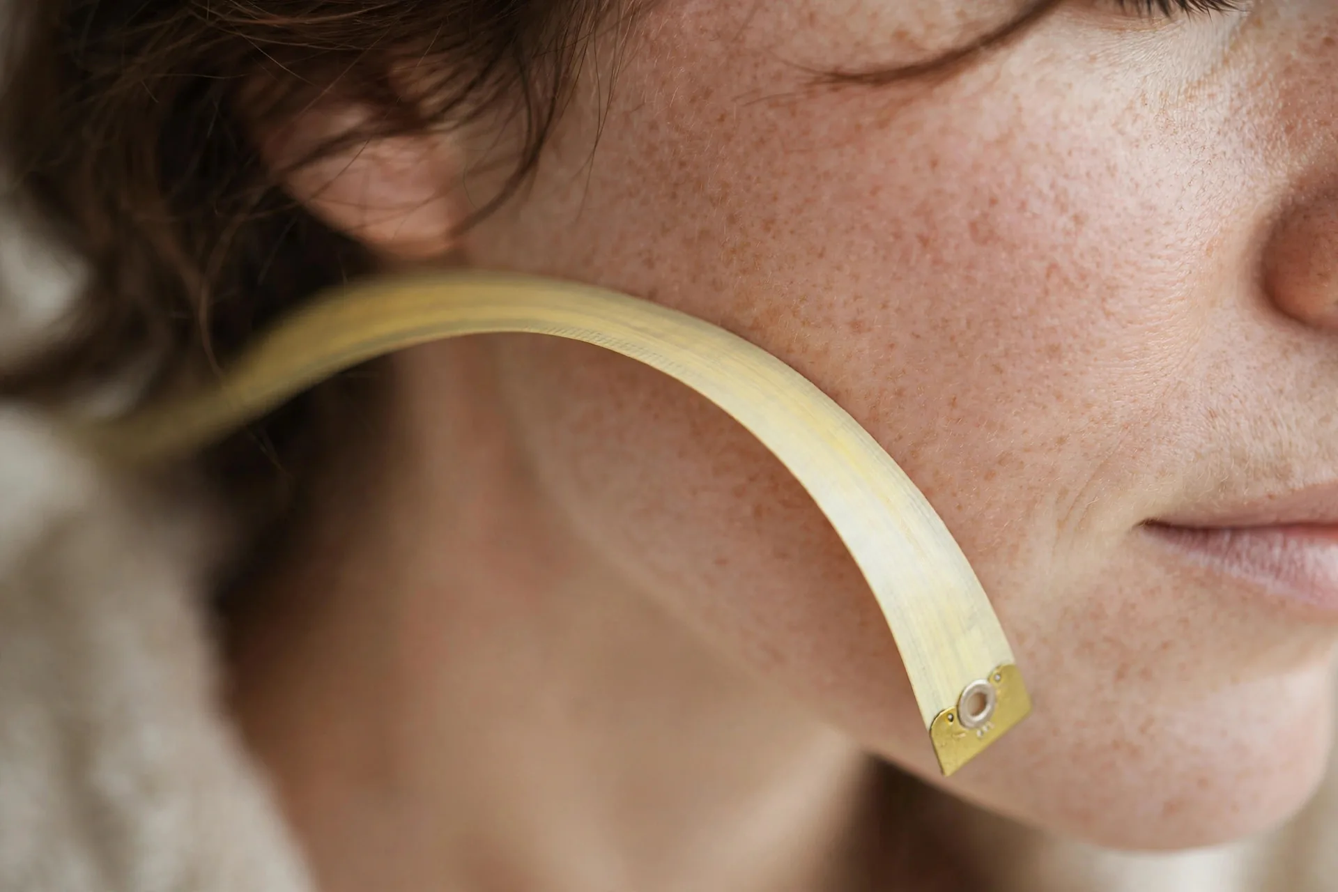 How to Measure Face Shape With a Tape Measure